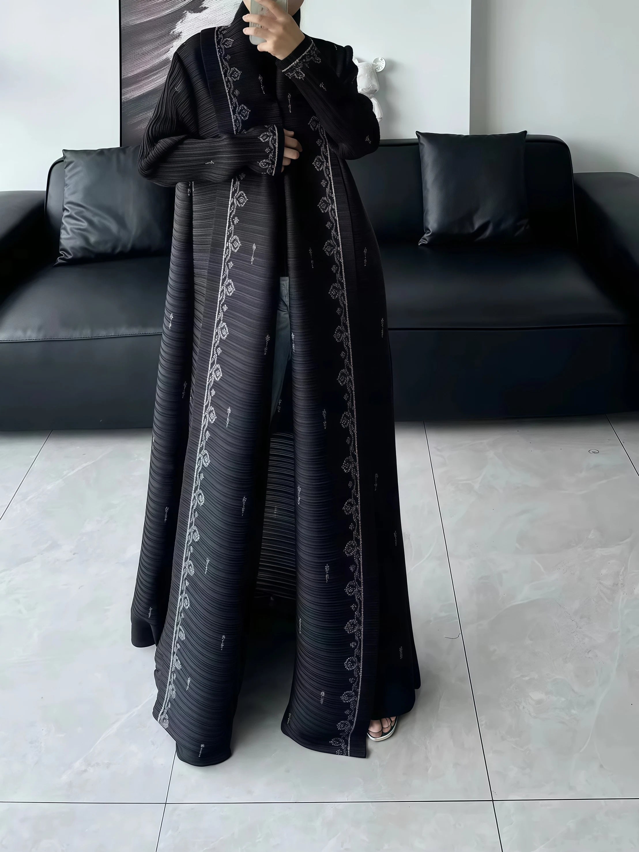 Yasmin – Printed Pleated Abaya