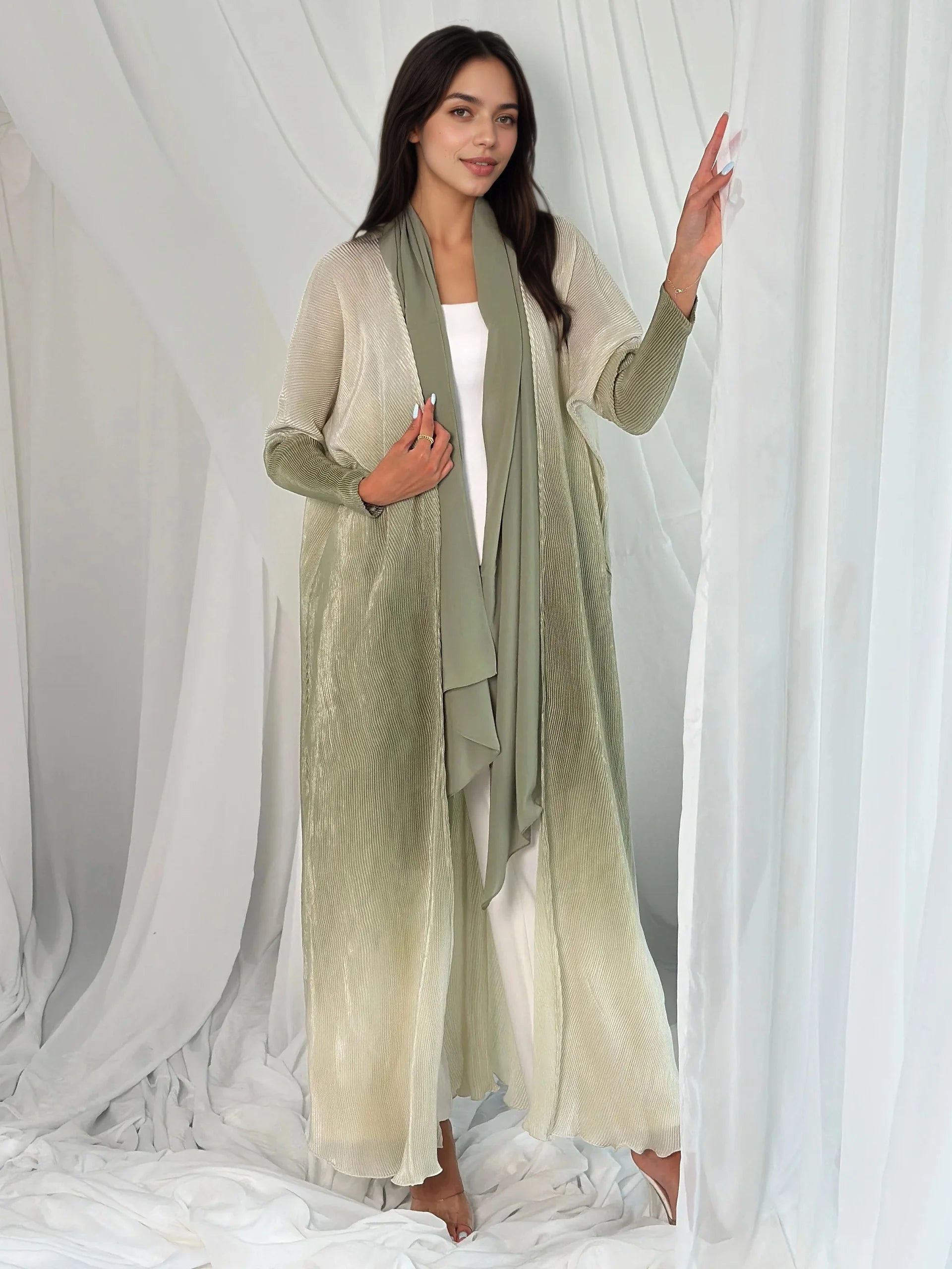Noora - Gradient Pleated Abaya