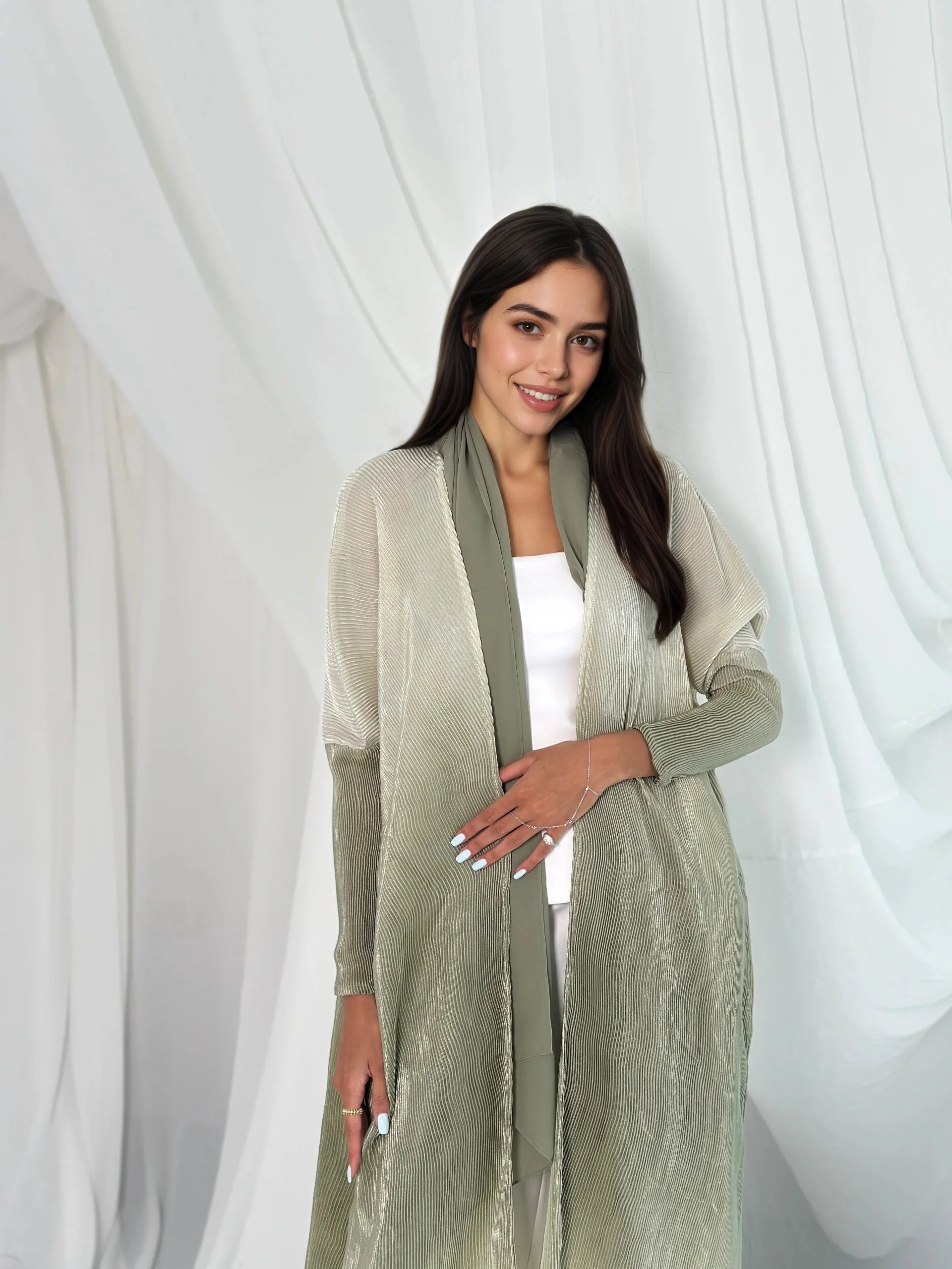 Noora - Gradient Pleated Abaya