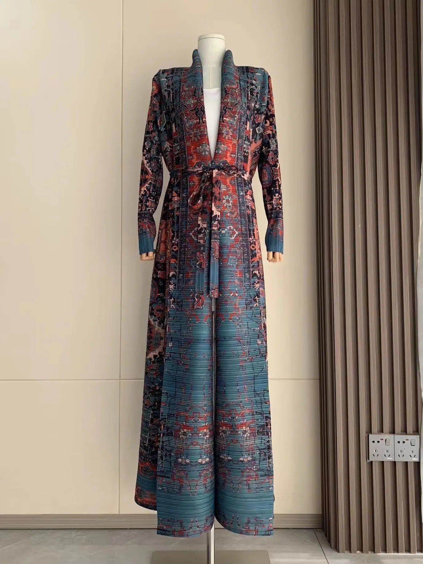 Yasmin – Printed Pleated Abaya